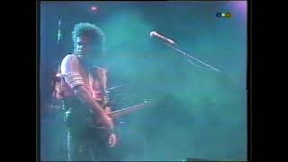 CANCION ANIMAL  SODA STEREO VELEZ 1990 [upl. by Lladnik207]