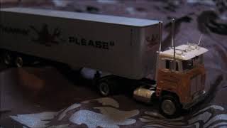 Unboxing HERPA 187 scale Humpin to Please American Truck [upl. by Anelet]