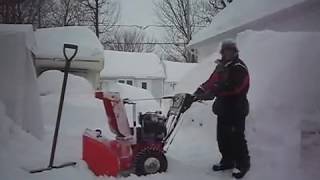 Deneigement la derniere tempête de neige de la St Patrick [upl. by Avad521]