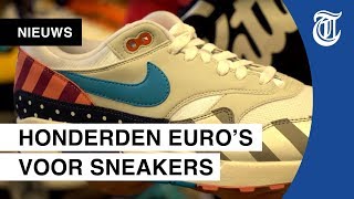 Exclusieve sneakers ‘Iedereen kijkt naar m’n schoenen’ [upl. by Ikiv]