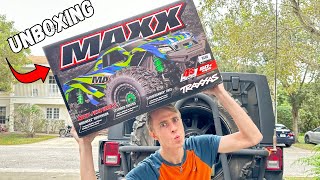 Traxxas Maxx V2 UNBOXING [upl. by Llewellyn]