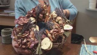 How To Arrange A Dried Flower Wreath [upl. by Uah]