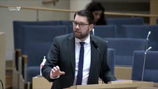 Jimmie Åkesson  Varför prioriterar Stefan Löfven invandring över svenska pensionärer [upl. by Dragde196]