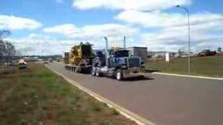 V8 Mack Super Liner  Heavy Haul D11R  Take Off [upl. by Whitelaw]