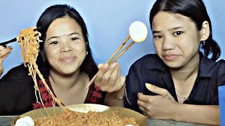 Didi baini mukbang carrent and egg 🥚food mukbang love [upl. by Jablon531]