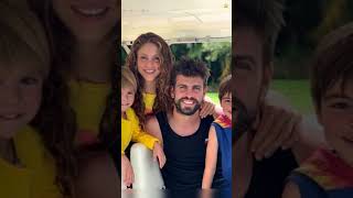 Al Igual Que Christian Nodal Gerard Pique Conserva Estas Fotos De Shakira [upl. by Giulietta]