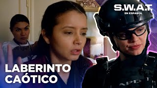 Un laberinto lleno de policías criminales y rehenes  Temporada 3  SWAT en Español [upl. by Adnohser]