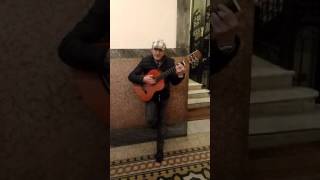 italo vegliante serenata improvvisata per Elisa Roma prati 14 marzo 2017 [upl. by Lleral]