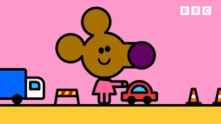 Norries First Day Badge  Series 4  Hey Duggee [upl. by Shue]