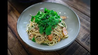 Hot smoked salmon amp samphire spaghetti super easy and quick [upl. by Dawson]