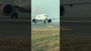 Boeing7378 taxing akasaair shorts viral trending delhi tiktok trendingreels aviation fact [upl. by Kristal]