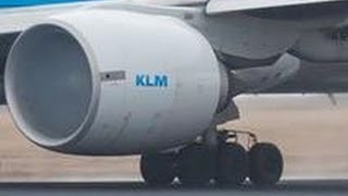 ✈Full HD Engine CONDENSATION on Takeoff  KLM B777  AMS [upl. by Mossolb]