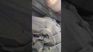 2014 gmc sierra clunk transfer case noise transmission issue [upl. by Walley]