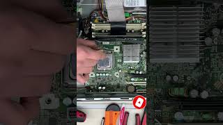 Applying thermal paste in CPU thermalpaste cpu [upl. by Senaj]