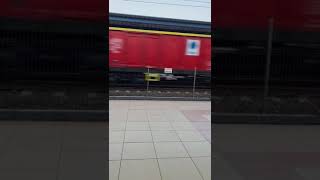 Freight train speeding through a Romanian train station shorts train freighttrain subscribe [upl. by Eduard]