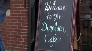 Donelson Cafe provides free Thanksgiving meal for 8th year in a row [upl. by Meehyr675]