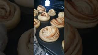 Croissant  Muffins  Cruffins [upl. by Arob205]