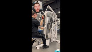 50kg Dumbbell Press in a Commercial Gym [upl. by Trilbi455]