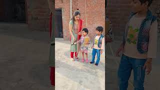 Lavishka ne kiya Moy Moy 😝mummy ki chappal tutne par shorts viralvideo youtubeshorts funny [upl. by Akili262]