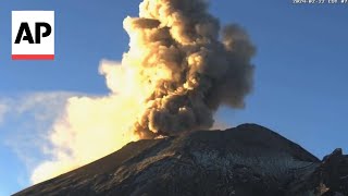 Mexicos Popocatepetl volcano returns to activity with impressive views [upl. by Santos121]