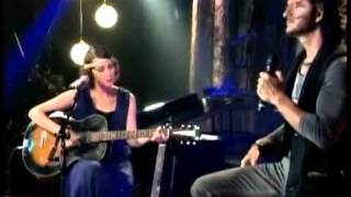 Ricardo Arjona ft Gaby Moreno Fuiste tu en vivo [upl. by Kutzenco]