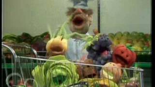 The Muppet Show The Swedish Chef  Yes We Have No Bananas ep 412 [upl. by Kcirdehs928]