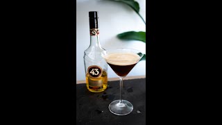 Espresso Martini Alternative in unter 1 Minute 🍸 Shorts [upl. by Solotsopa394]