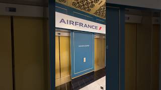 Salon Airfrance 🇫🇷 Airfrance Lounge CDG 2L travel lounge airfrance rance [upl. by Guildroy]