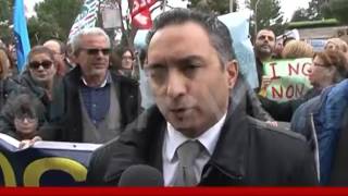 Oasi di Troina protesta davanti alla Regione contro chiusura TgMed 17022016 [upl. by Bernarr]