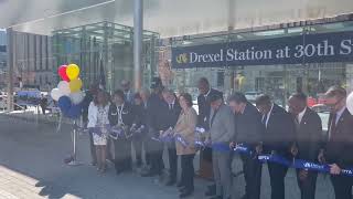 69 SEPTA Metro is Here Looking around SEPTA Drexel Station at 30th Street [upl. by Rance]