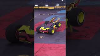 Bot selfdestructs after taking a major hit  Vegas All Stars  BattleBots [upl. by Halil982]