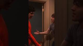 Drake and Josh Steered Straight magic kit amp fakeblood drakeandjosh nickelodeon comedy funny [upl. by Aldrich]