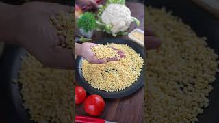 Moong Dal 🍿 Eating Life Hack  Homemade Namkeen shorts minkutinku lifehacks trending viralvideo [upl. by Nelly855]