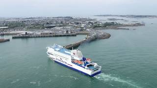 ROSCOFF  🛳️ 🚁 La flotte Brittany Ferries vue du Ciel  BRETAGNE Télé [upl. by Merta]