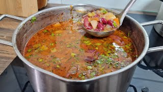 Die ungewöhnlich leckerste Suppe mit roten Bohnen und Rippchen Bohnensuppe leckeres Rezept [upl. by Baecher218]