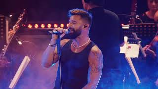 Ricky Martin  Fuego de Noche Nieve de Día Live Performance  CMDX [upl. by Mcarthur]