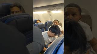 600breezy gets PRESSED ON THE PLANE BY MEXICANS🥷🇲🇽 [upl. by Crandell130]