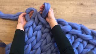 DIY TUTORIEL  Tricoter une couverture XXL avec les mains en laine de Mérinos [upl. by Eseenaj]