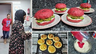 Restaurant wale mehenge burger pe  mehengai ki aisi ki taisi 🥰 Beetroot Burgers with alu tikki [upl. by Collyer]