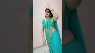 Tujko baho me bhar liya✨🩵✨ bollywood song hindisong shortvideo dance savita [upl. by Atteras]