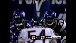 Adrian Peterson vs Brian Urlacher amp Lance Briggs 2007 wk 15  RB vs LB Matchup [upl. by Lourie]