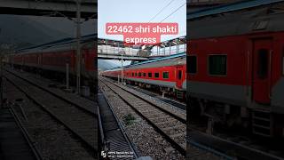 22462 Shri Shakti express departing from shri mata vaishnodevi katra railway station indianrailways [upl. by Errol]