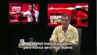 Mel Gibson habla un poco de español [upl. by Carena]