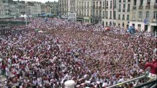 The Biggest Flash Mob ever of Lady Gaga in the Bayonnes festivals in France 2011 [upl. by Ernst]