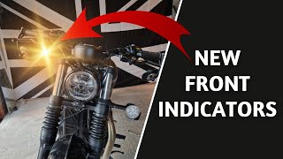 New front indicators for the Triumph Bobber Full installation video [upl. by Bluh]