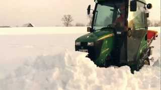 John Deere 1026R im Winterdienst Teil 2 [upl. by Caleb]