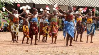 Fete de fin dannee chez Eglin a Azaguie Ballet des enfants [upl. by Nanreik]