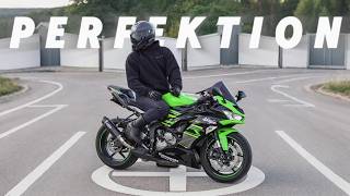 Kawasaki Ninja ZX6R Review 2000km [upl. by Austreng]