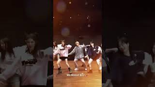 NEW Trading song Bts v Dance video bts v btsv kimtaehyung btsdance btsedits foryou shorts [upl. by Omero223]