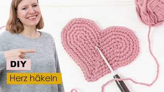 Herz häkeln  DIY Geschenk zum Valentinstag [upl. by Enelyak]